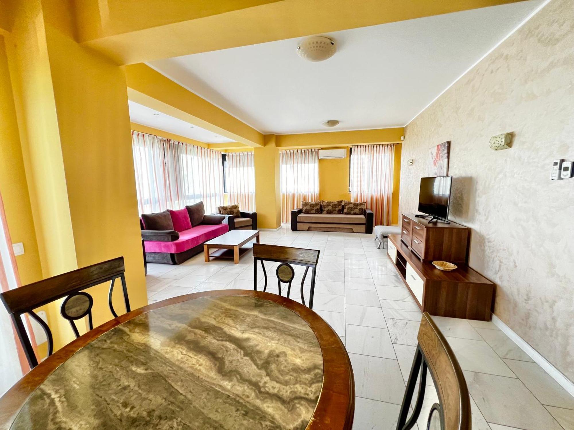 Sophia Lake View Suite Mamaia Exteriör bild
