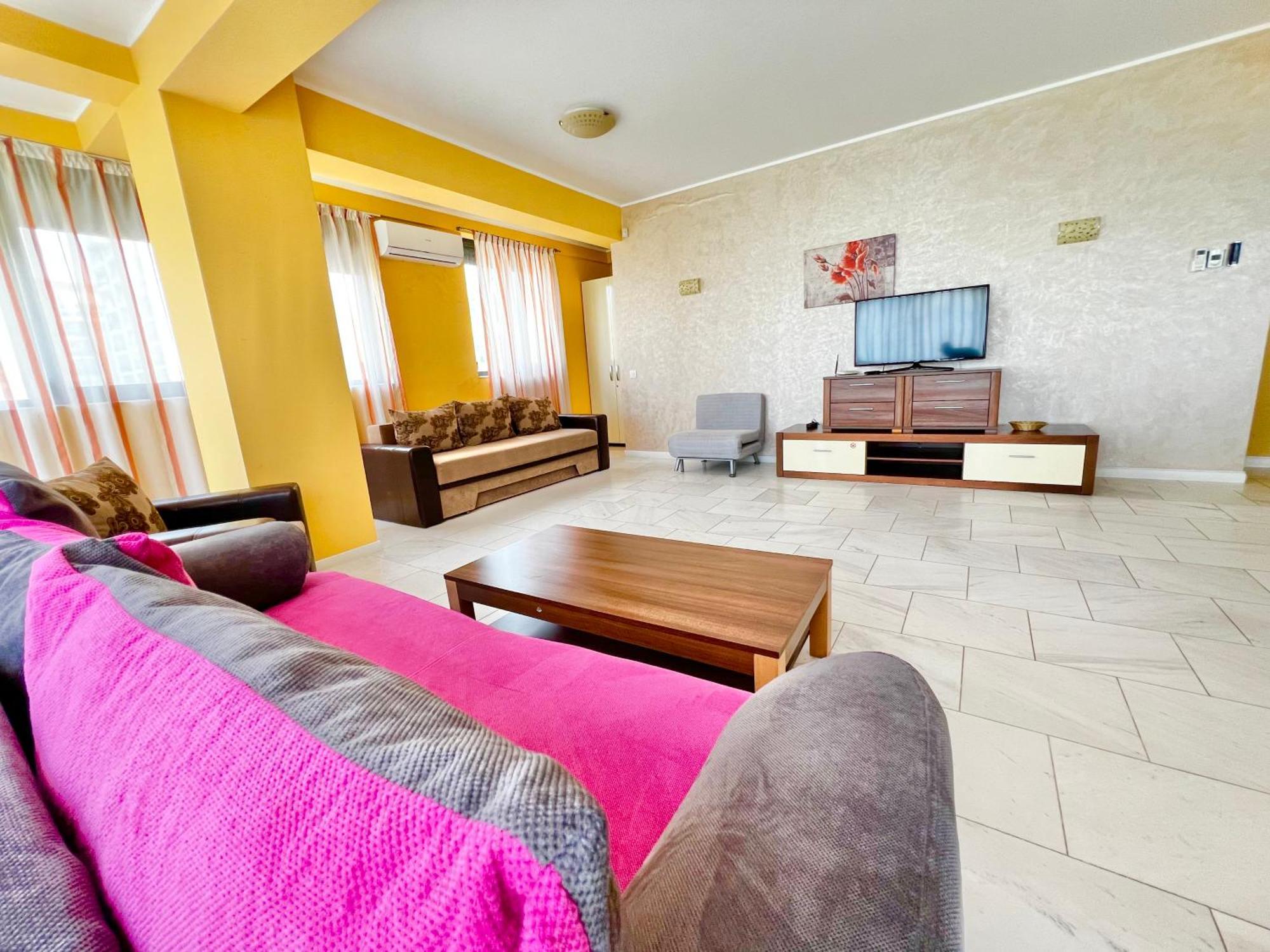 Sophia Lake View Suite Mamaia Exteriör bild